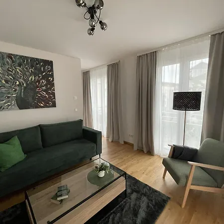 Apartment Grosszuegiges Ideal Fuer Familien Und Gruppen Dresden