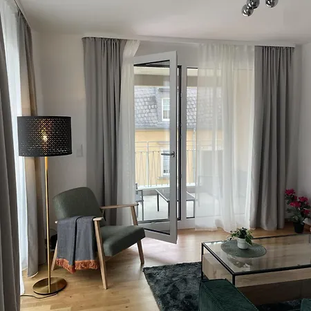 Grosszuegiges Ideal Fuer Familien Und Gruppen *